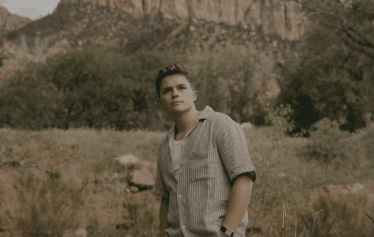 Josiah Queen "Dusty Bibles" New Song Alert on Good Christian Music.com