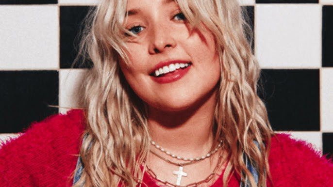 Claire Leslie Up & Coming Christian Artist on GoodChristianMusic.com