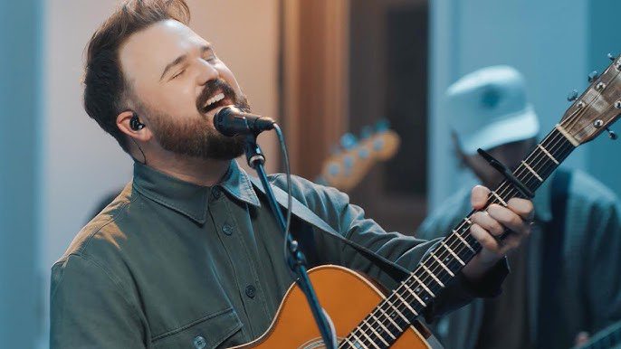 Cody Carnes on GoodChristianMusic.com