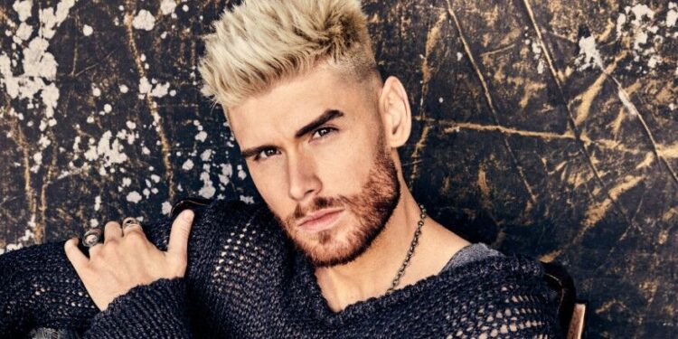 Colton Dixon on GoodChristianMusic.com