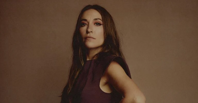 Lauren Daigle on goodChristianMusic.com