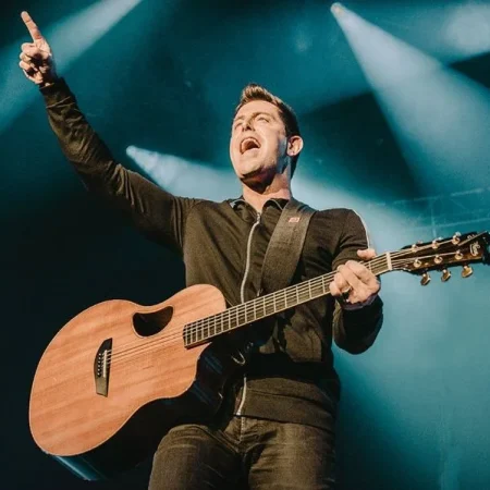 Here I Am to Worship Jeremy Camp on goodChristianMusic.com