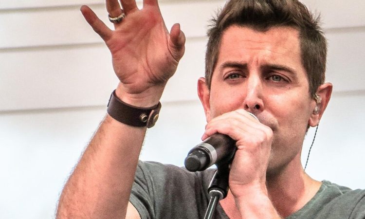 Jeremy Camp on GoodChristianMusic.coim