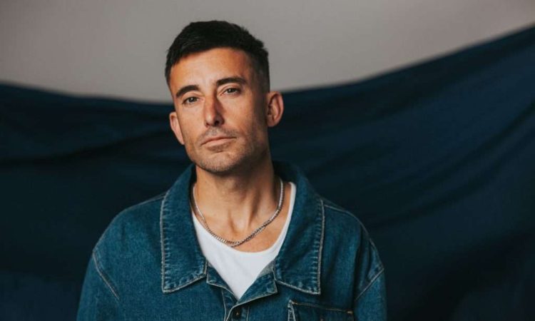 Phil Wickham on GoodChristianMusic.com