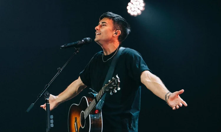 Phil Wickham on GoodChristianMusic.com