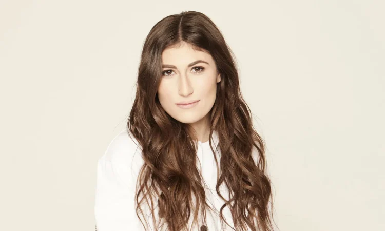 Katy Nichole on Goodchristianmusic.com