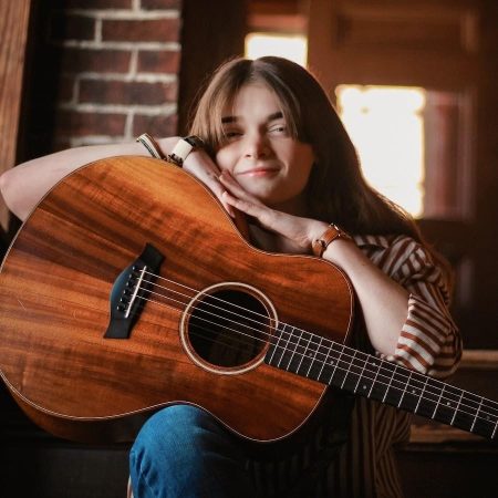 Madalyn Rae on GoodChristianMusic.com